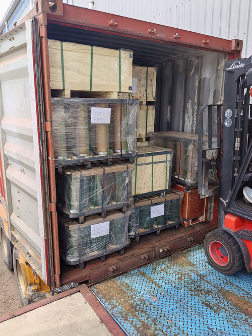 Latest company case about F1000 mud pump liner, piston,valve & seat, piston rod shipment by container