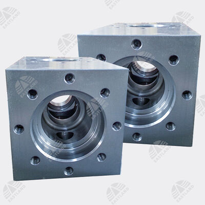 National Oilwell 14P220 Mud Pump FLuid End Module Assembly